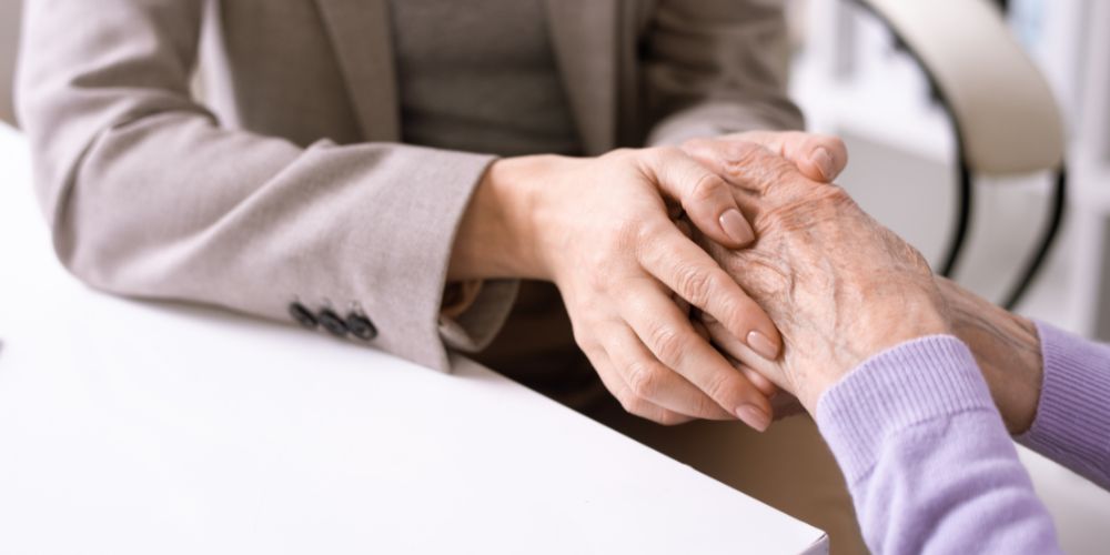 Top Benefits of Choosing Elderly Home Care Services